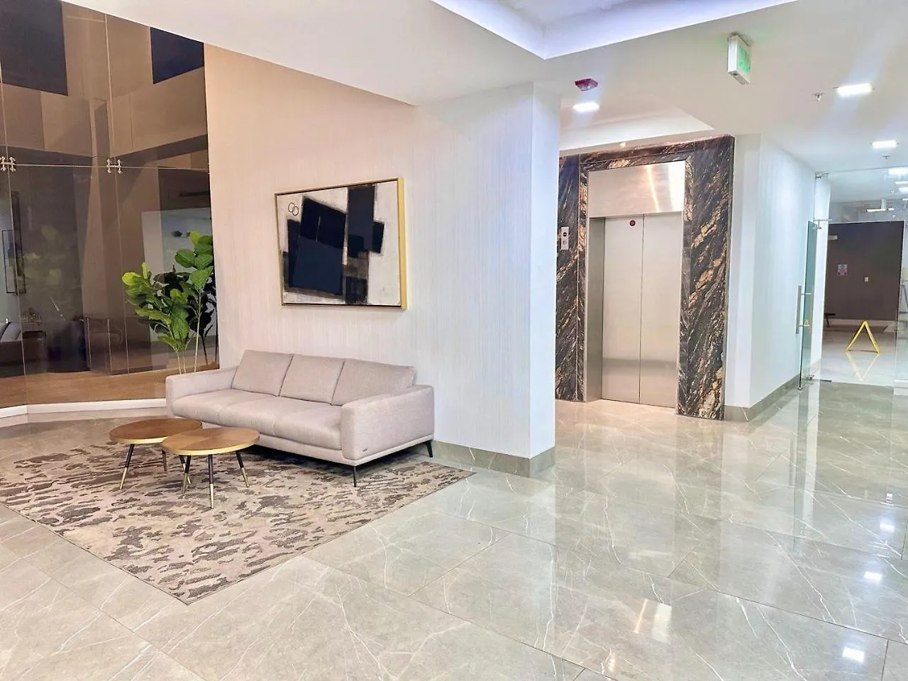 גוויאקיל Suite De Lujo,Cerca Del Mall Del Sol, Sofa Cama, Parqueo אקוודור