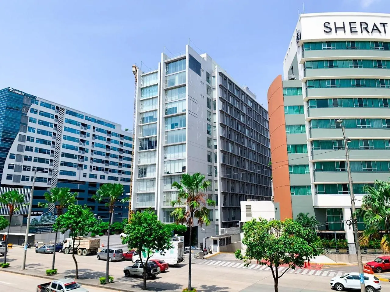 גוויאקיל Suite De Lujo,Cerca Del Mall Del Sol, Sofa Cama, Parqueo דירה